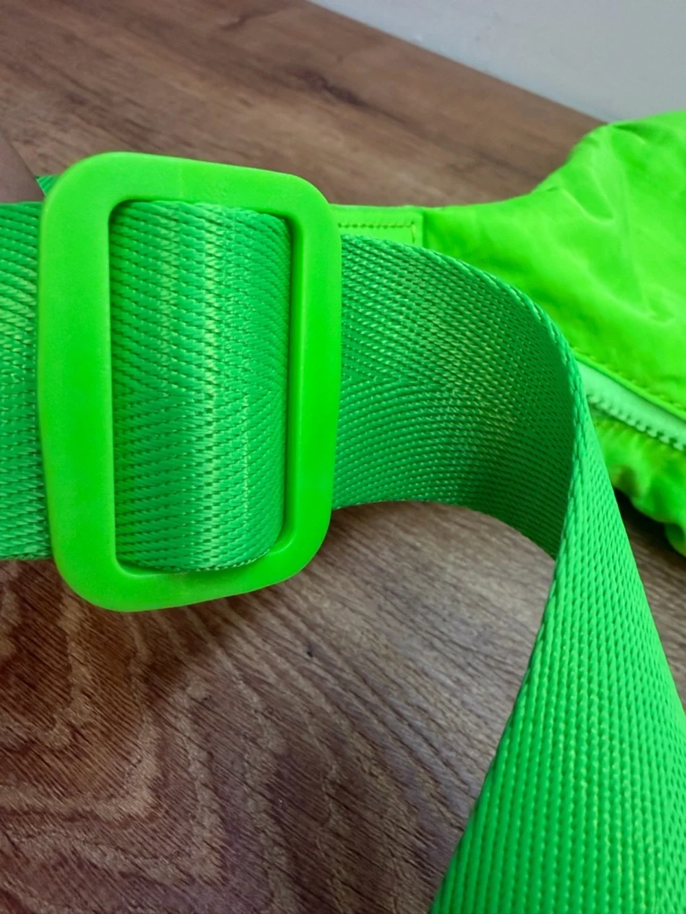 Lightweight Green Shoulder Bag for Women